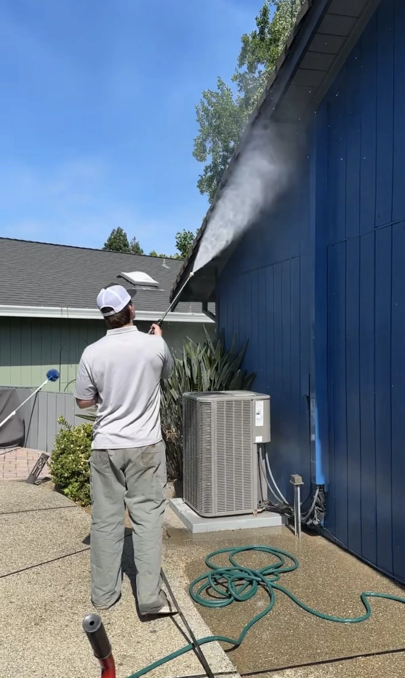 House Washing in Elk Grove and Sacramento